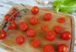 Рецепт фаршированные помидоры черри с гренками по шагам